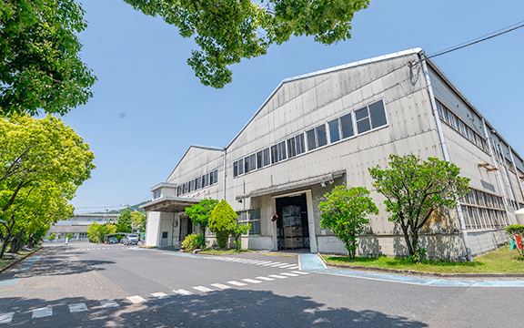 光軽金属工業について