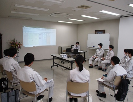 入社式の様子